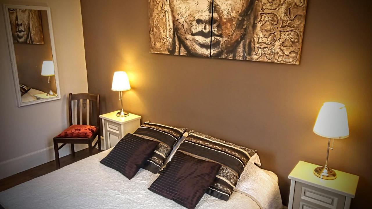 Le Bonnet De Nuit Bed & Breakfast Chalmoux Ngoại thất bức ảnh